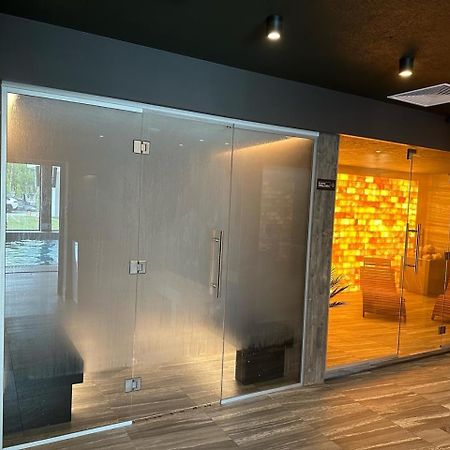 Baltic Comfort Spa Apartment With Free Pool, Saunas & Fitness - Kasprowicza 20 كولوبرزيغ المظهر الخارجي الصورة