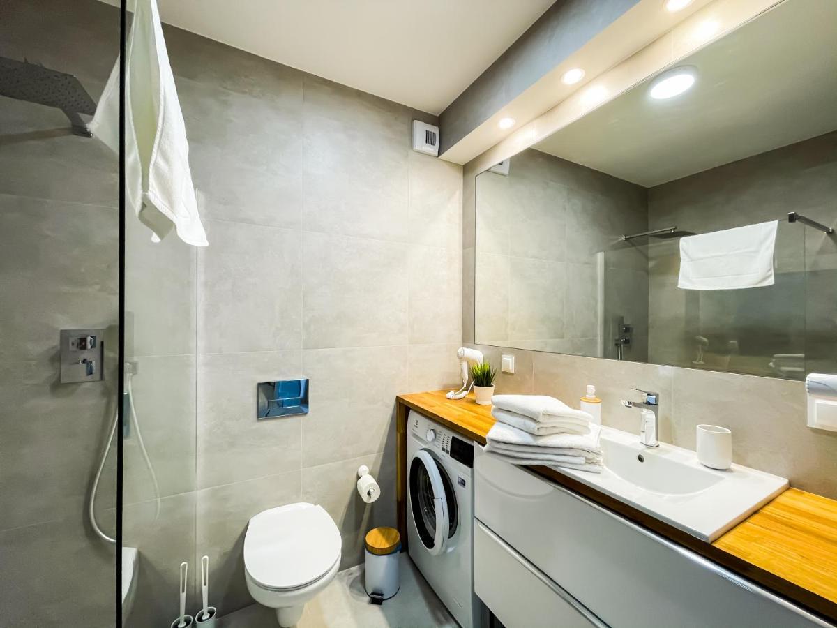 Baltic Comfort Spa Apartment With Free Pool, Saunas & Fitness - Kasprowicza 20 كولوبرزيغ المظهر الخارجي الصورة